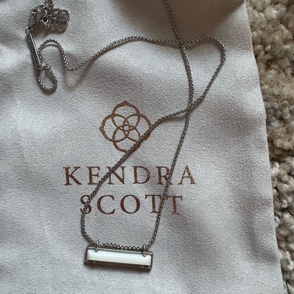 Kendra Scott Jewelry - Kendra Scott Silver and white Necklace